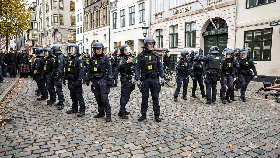 DJ-formand vil diskutere knippelslag mod pressefotografer med Rigspolitichefen